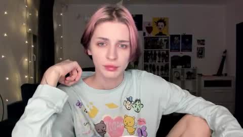 kira online show from February 9, 5:06 pm