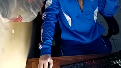 Snapshot of sweet_red_ita chatting on February 23, 1:05 pm Sweet Red Ita online show from February 23, 1:05 pm