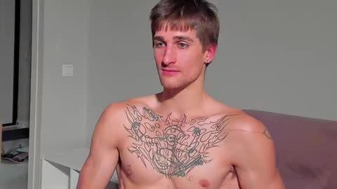 sweet_smith8 online show from December 14, 4:31 pm