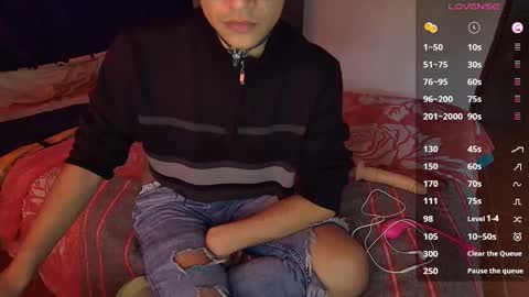 Snapshot of sweetc4meron chatting on October 17, 10:25 pm Cameron Alejandro online show from October 17, 10:25 pm