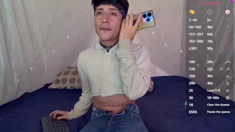 Snapshot of sweetc4meron chatting on January 26, 6:37 pm Cameron Alejandro online show from January 26, 6:37 pm