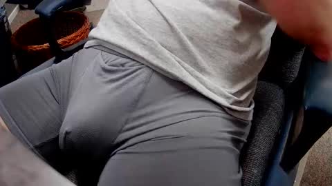 Stick around its a grower online show from January 13, 3:27 pm