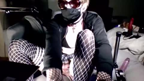 sweety420slut online show from March 27, 2:38 am