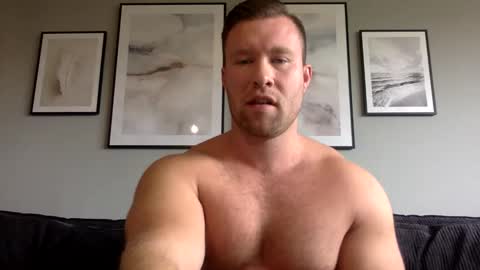 swekingxx online show from October 5, 10:30 am