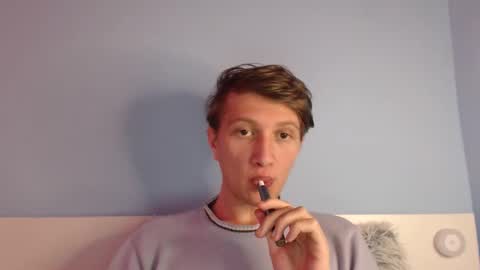 Cat online show from February 5, 5:09 pm