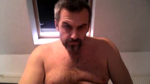 swinger_men_austria online show from February 10, 7:13 am