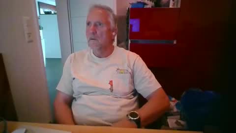 swiss_german_01 online show from October 14, 11:28 am