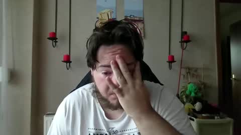 sympon1e online show from November 25, 11:12 am