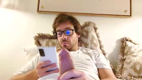 t_fuenzalida online show from January 16, 3:31 am