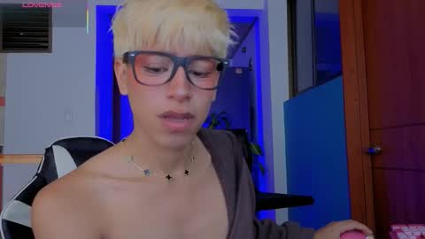 taichi online show from February 7, 2:02 pm