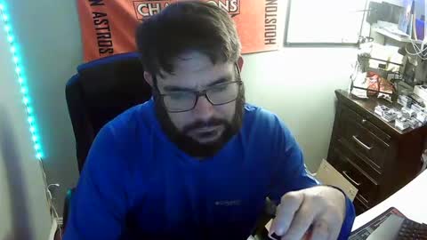 TaintNuzzler online show from September 22, 9:09 am