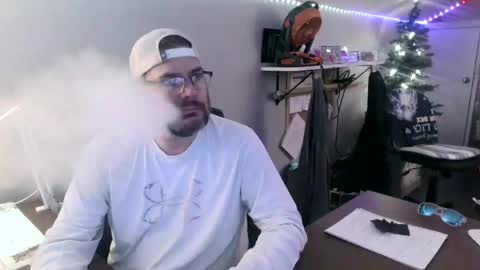 TaintNuzzler online show from December 4, 12:52 am