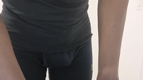 tall and shy guy online show from November 17, 9:45 am