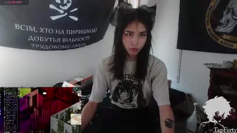 tap_forty online show from July 28, 6:53 pm