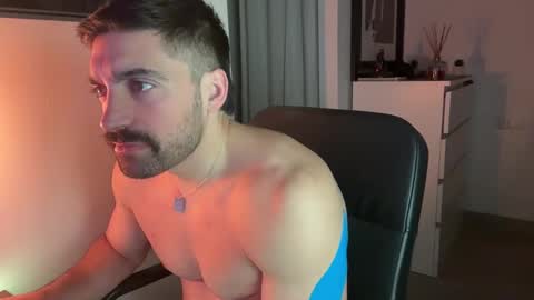 tarquit8 online show from January 31, 7:11 pm