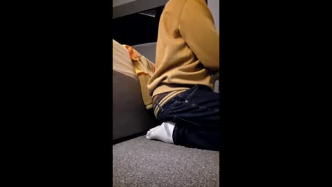 tarzann101 online show from February 1, 5:50 am