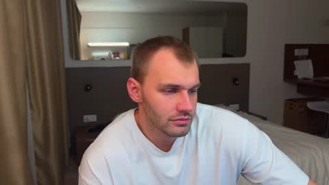 My shows 2100500 UTC3 online show from November 7, 3:21 am