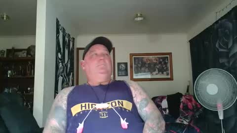 tattzsexy online show from March 1, 6:35 am