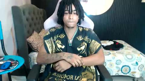 Taylor online show from April 19, 11:29 pm