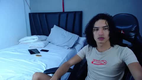 Tayron online show from March 20, 7:18 pm