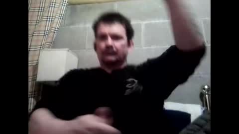 tbaxter95187 online show from March 8, 9:46 am