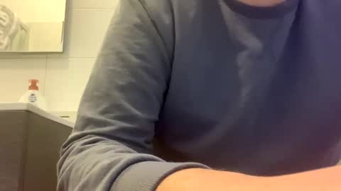 Tbest1986 online show from December 21, 9:55 am