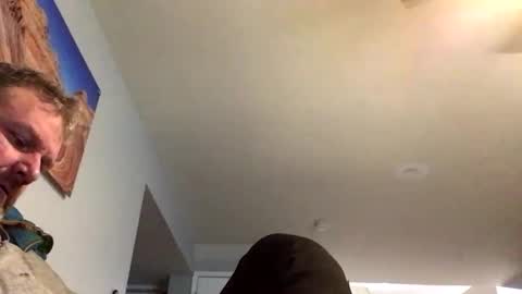 Tbiz82 online show from December 2, 1:41 am