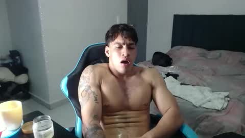 team23hot0 online show from December 20, 7:59 am