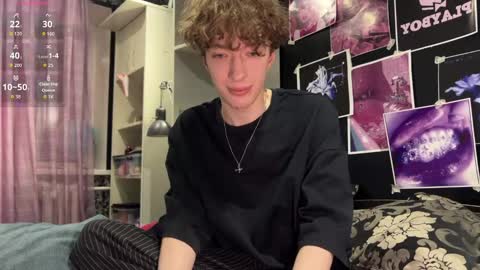 Yan     online show from March 25, 11:53 pm