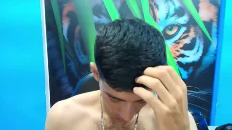 teddy_daaddy online show from May 2, 12:24 am