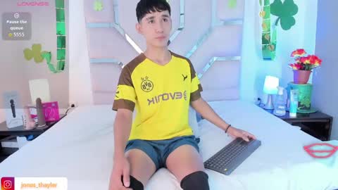 Thayler  online show from March 21, 11:14 am