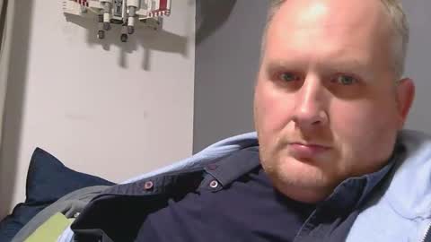 the007146368 online show from December 3, 7:53 pm