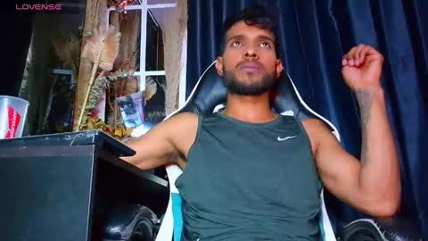 the dog lian online show from April 18, 7:07 pm