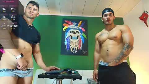 SCOTT  THEO  KAMERON  GENDERSON online show from October 25, 12:56 am