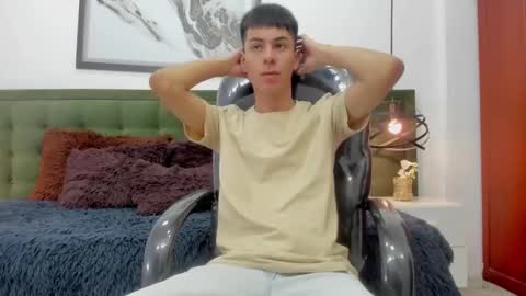   T H E    M A R K   K I N G online show from February 22, 4:52 pm