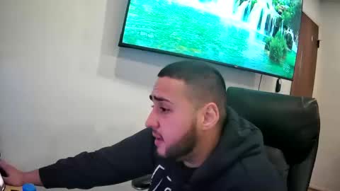 The Bear online show from December 4, 5:38 am