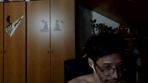 thecat1975 online show from August 2, 7:12 pm