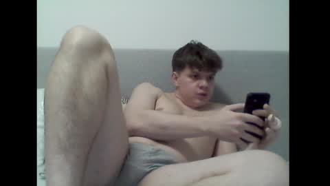 Snapshot of thecuteguy144949 chatting on February 28, 8:28 pm thecuteguy144949 online show from February 28, 8:28 pm