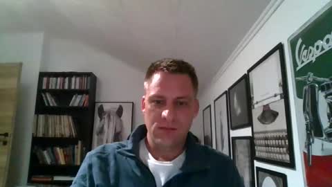 Snapshot of thedon2123 chatting on October 21, 4:21 pm thedon2123 online show from October 21, 4:21 pm