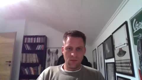 Snapshot of thedon2123 chatting on October 30, 4:19 pm thedon2123 online show from October 30, 4:19 pm