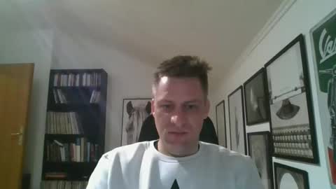 Snapshot of thedon2123 chatting on March 10, 8:12 pm thedon2123 online show from March 10, 8:12 pm