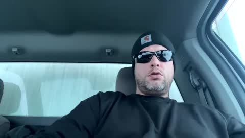 Snapshot of thedonald911 chatting on December 31, 3:53 pm Carter Bates online show from December 31, 3:53 pm