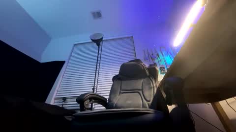 king capo thee online show from December 30, 11:17 pm