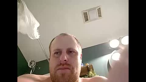 Snapshot of thehammerxx chatting on October 28, 10:29 am thehammerxx online show from October 28, 10:29 am