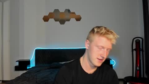 thejacob_d online show from December 5, 5:53 pm