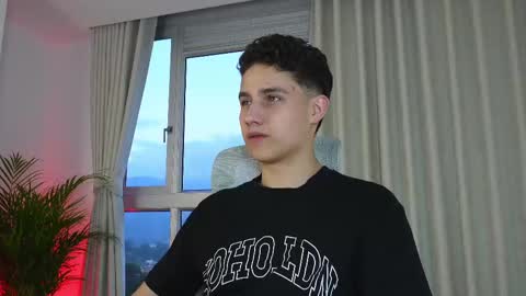  THEO- MATEO  online show from February 23, 11:04 pm