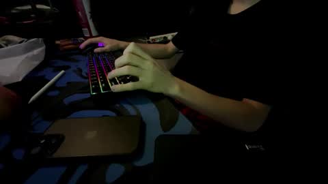 theothede19cm online show from November 9, 12:31 pm