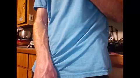 therizzler_1_of_1 online show from April 1, 6:04 am