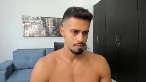 thiago_driussi online show from January 17, 8:11 pm