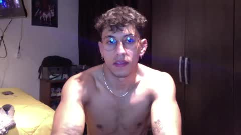 thiago_happy online show from February 23, 5:17 am